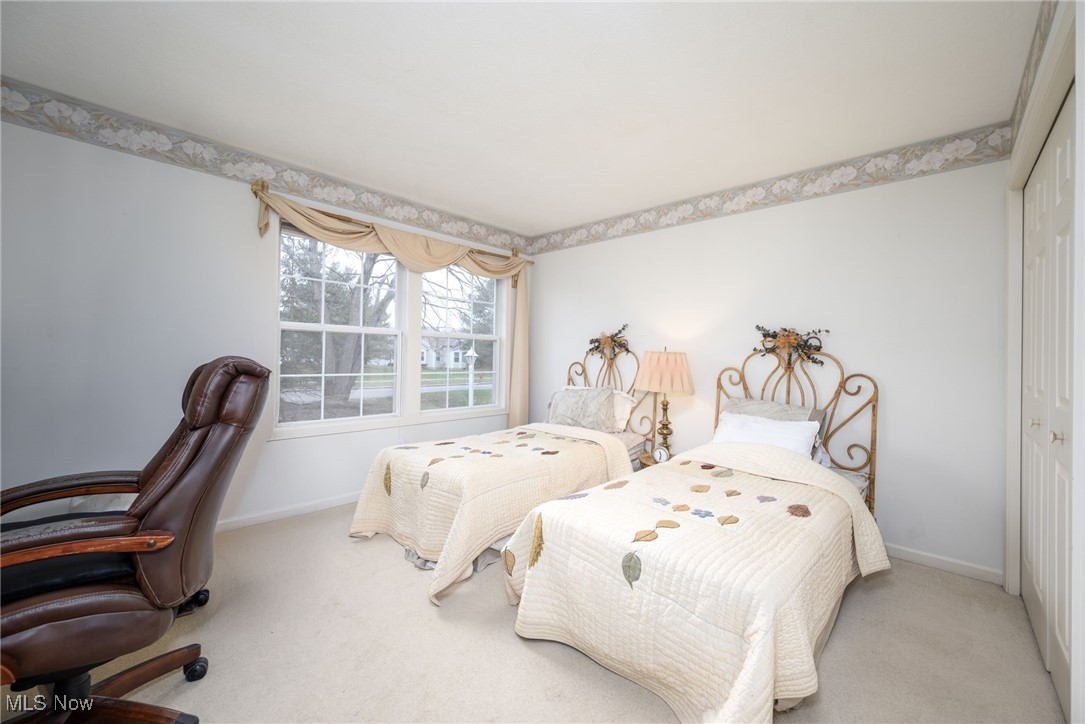 Woodbury Condo - Residential