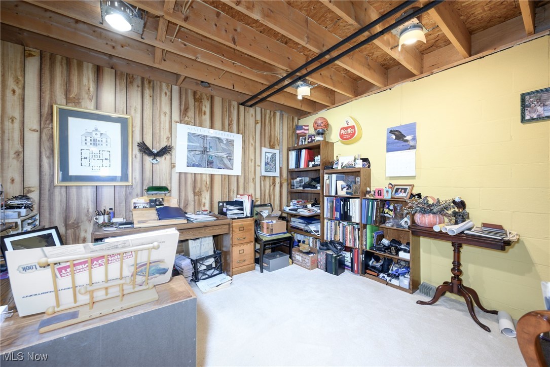 Woodbury Condo - Residential