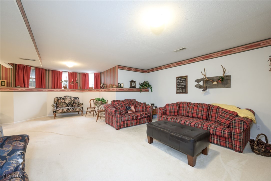 Woodbury Condo - Residential