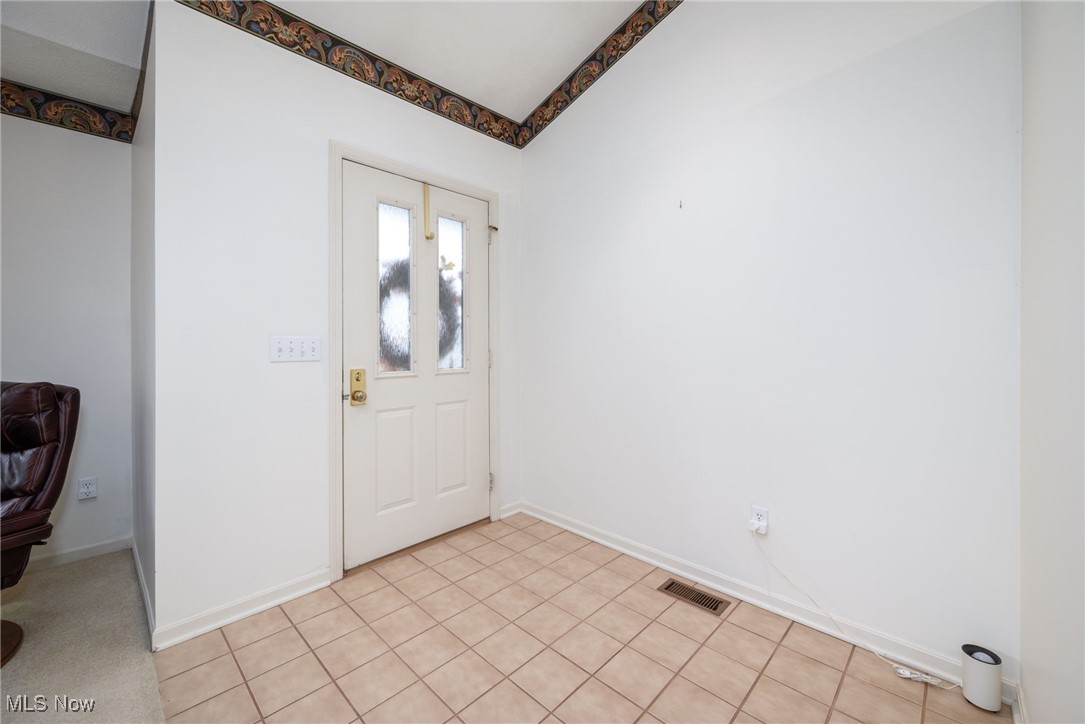 Woodbury Condo - Residential