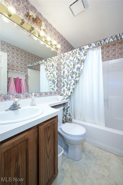 Woodbury Condo - Residential