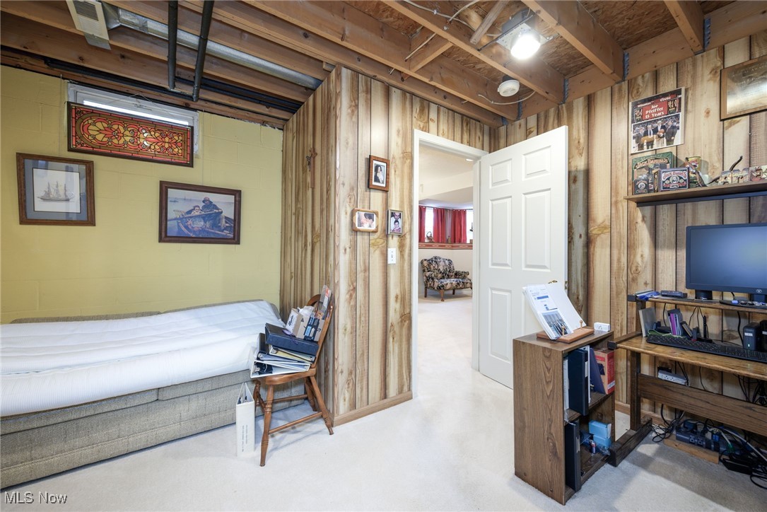 Woodbury Condo - Residential