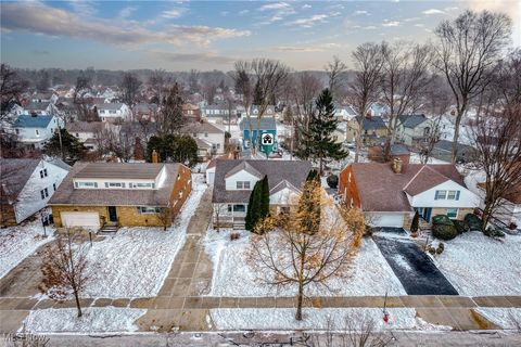 Tiny photo for 24103 Woodway Road, Beachwood, OH 44122 (MLS # 5169929)