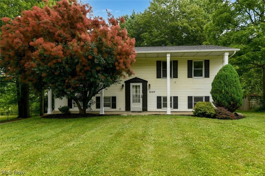 Very clean and well-maintained bi-level home in Norton. The main level features a large
living room, kitchen, eating area, full bath, and two bedrooms. Off the kitchen is a freshly
painted deck that is perfect for sitting and enjoying your morning coffee. On the lower level you
will find the third bedroom, second full bath, laundry room, and a family room. The back yard
boasts a stunning stone patio perfect for entertaining! All major mechanicals have been
serviced recently. All appliances stay including washer and dryer! Faux fireplace in the living
room stays. Grill and mini fridge on patio also included! There is nothing left to do but move
right in!