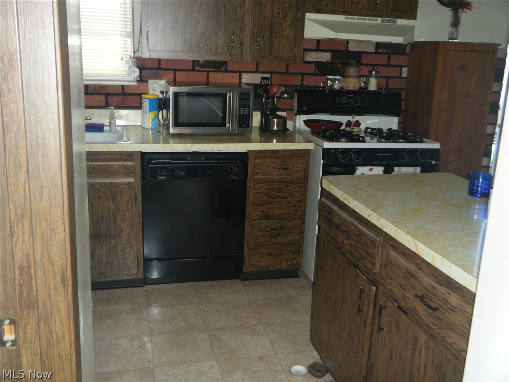 College Hills 02 - Residential