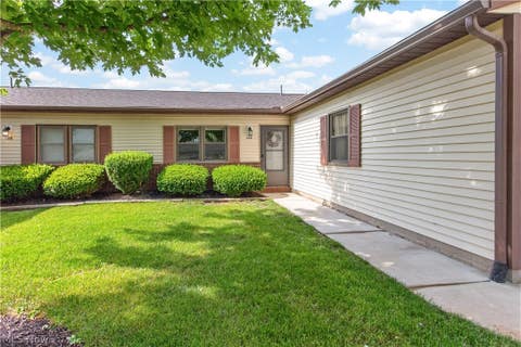 Condo For Sale - 128 Royal Crest Drive #G<br/> Medina County, Seville, OH 44273