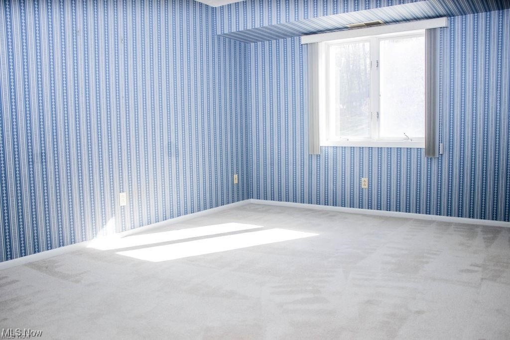Whispering Heights Condo - Residential