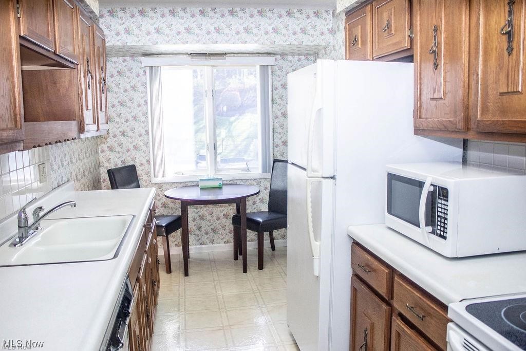 Whispering Heights Condo - Residential