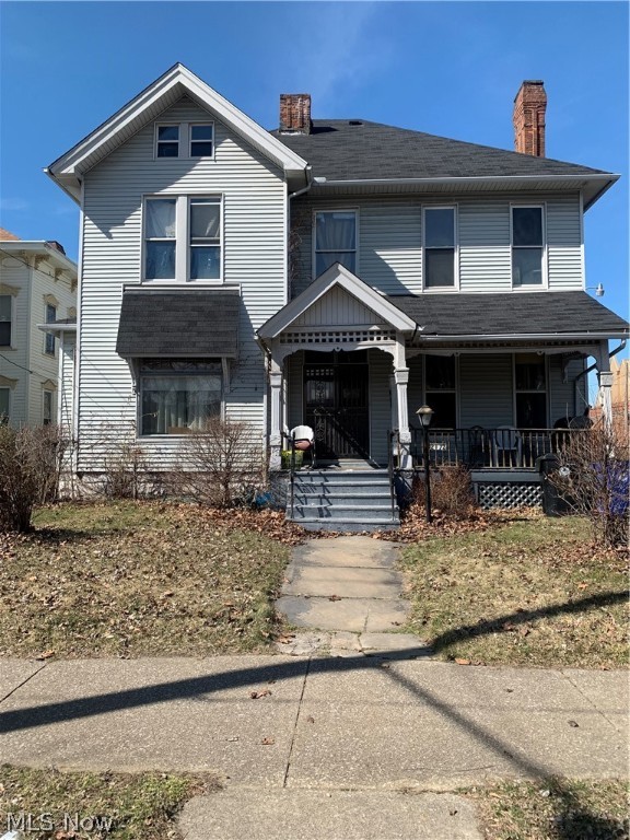 This 5bedroom large duplex in the Cleveland Clinic , near University Circle , 10 mins from downtown Cleveland, would be great rental property for students ,nurses, resident students , near Case Western Reserve. This duplex would be a great investment property for the savvy buyer complete updates would be great for an investor , or owner occupant that want to put some work in to it. Would also mak a great investment for the right person with vision .