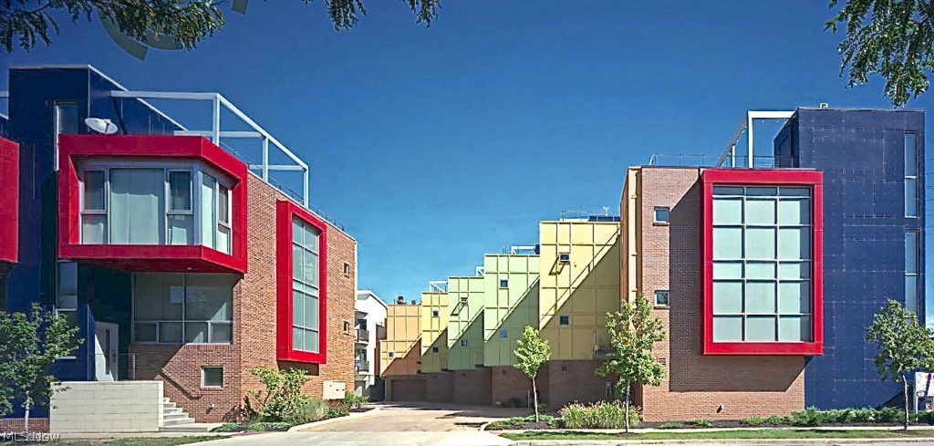 Circle 118 - Residential