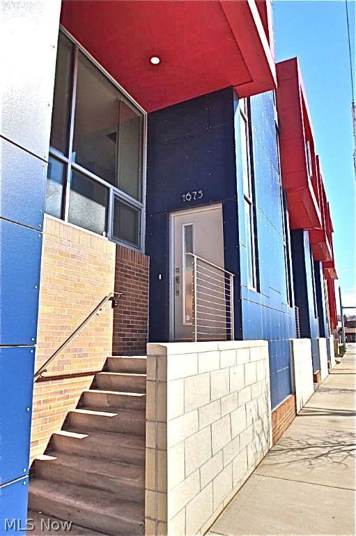 Circle 118 - Residential