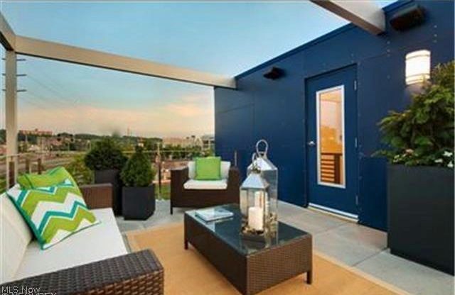 Circle 118 - Residential