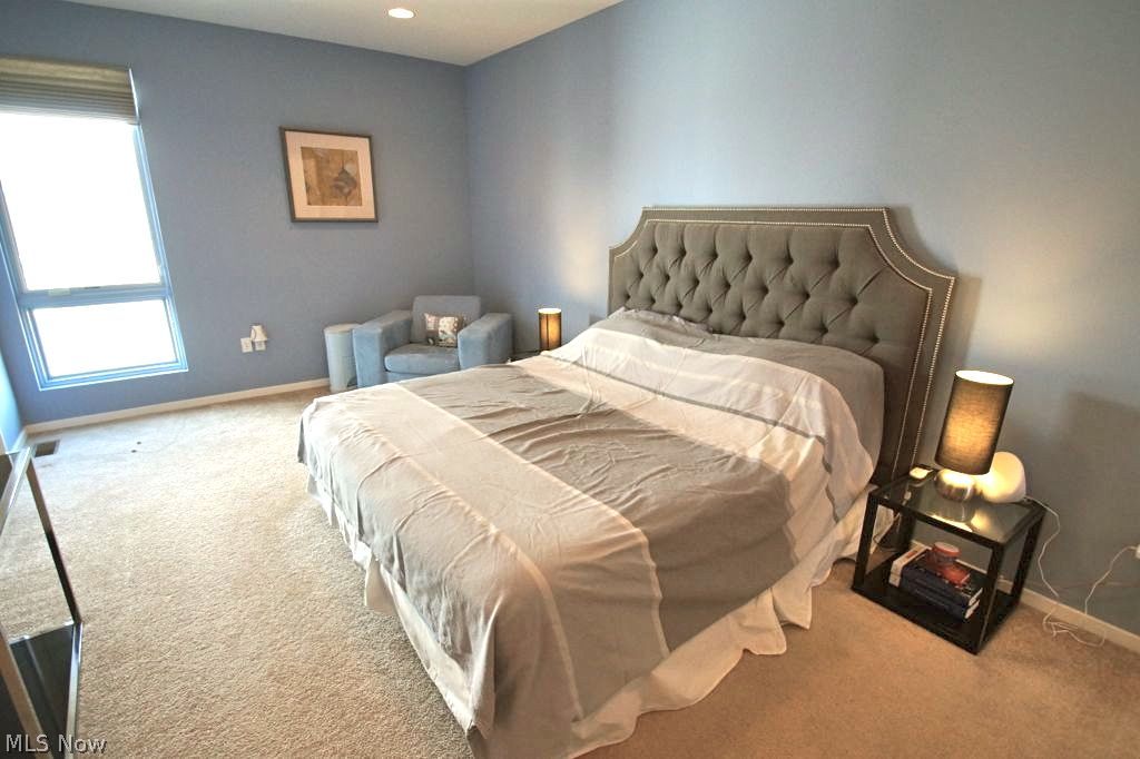 Circle 118 - Residential