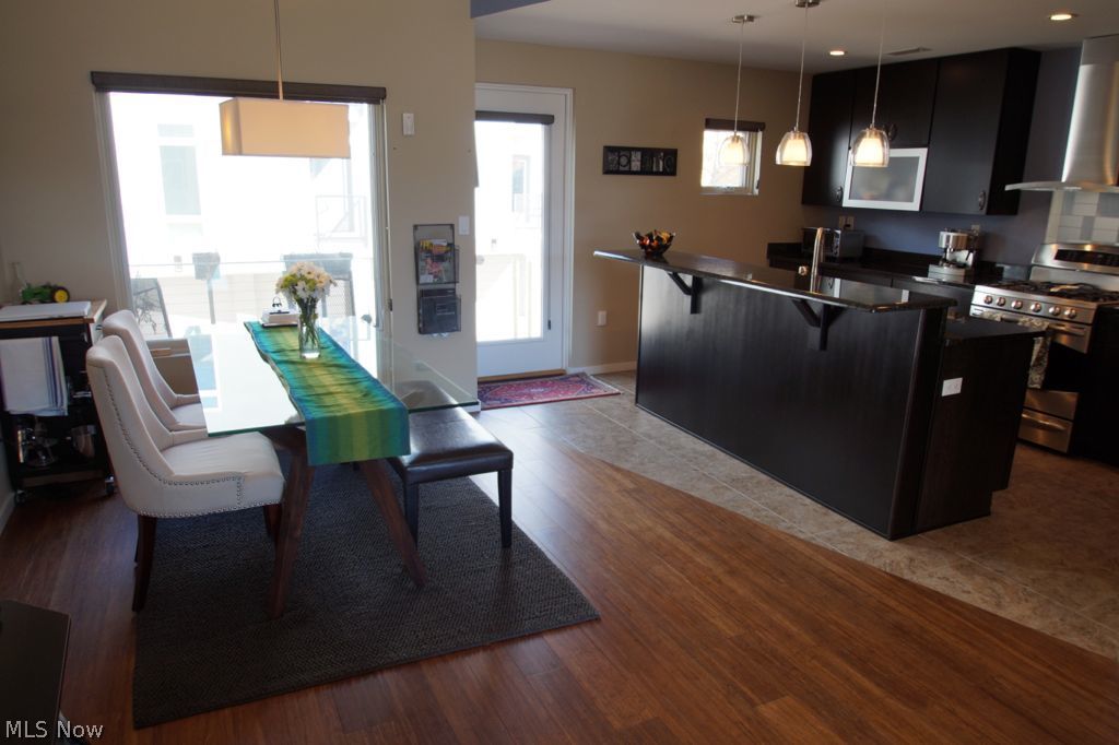 Circle 118 - Residential