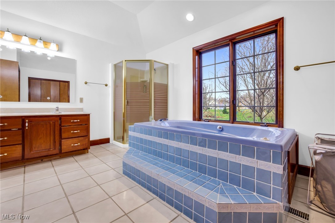 Gale Heights Vineyard - Residential