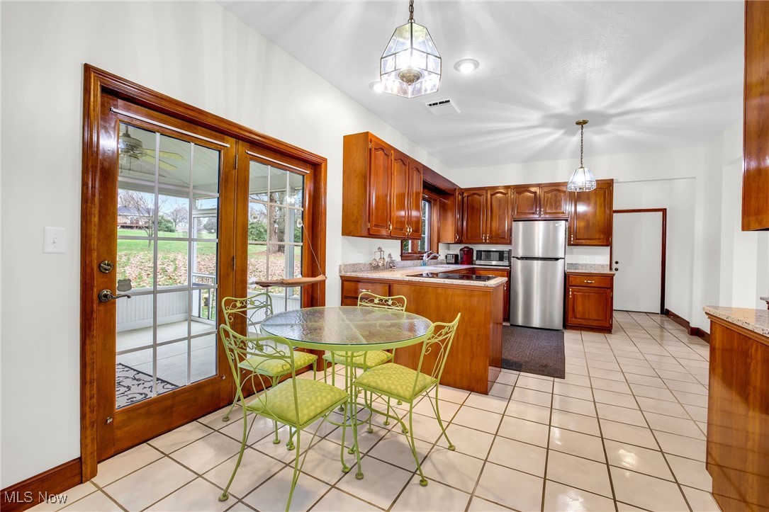 Gale Heights Vineyard - Residential