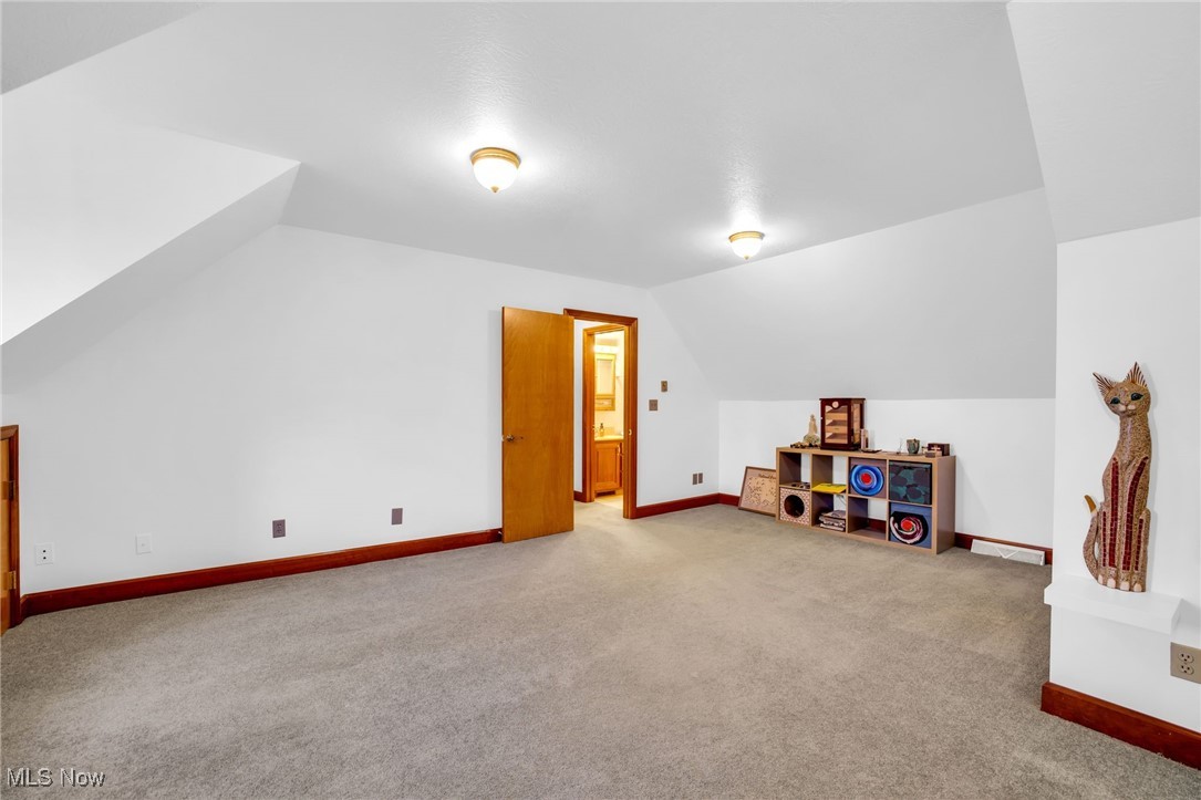 Gale Heights Vineyard - Residential