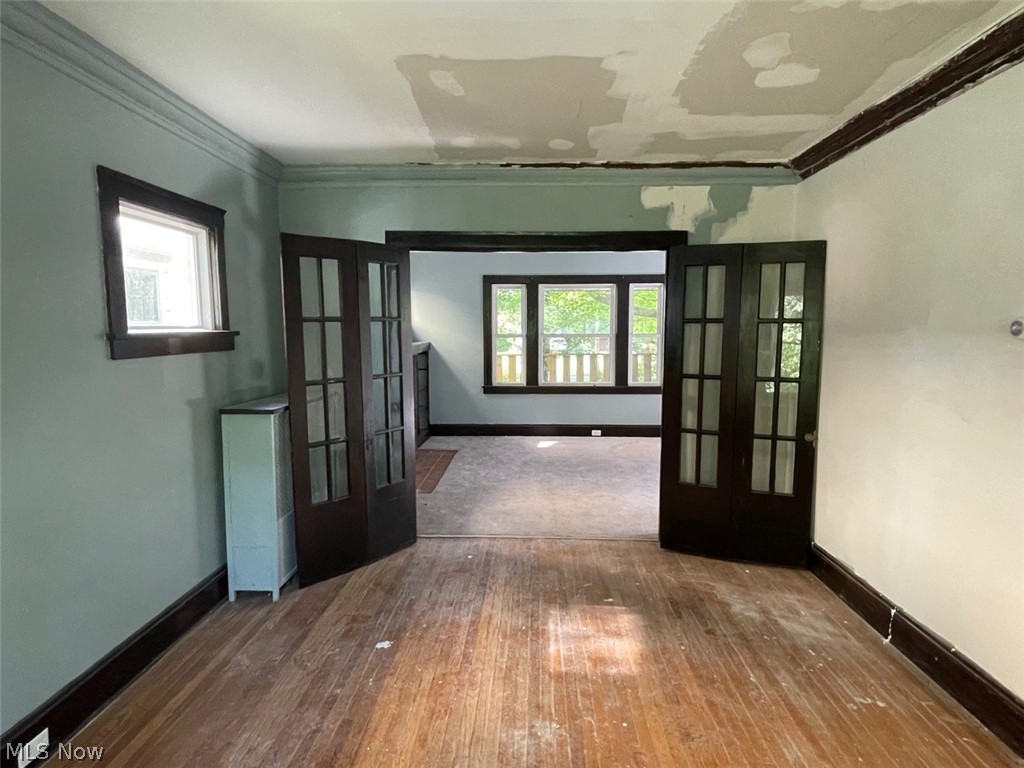 Cleveland Heights Blvd - Residential
