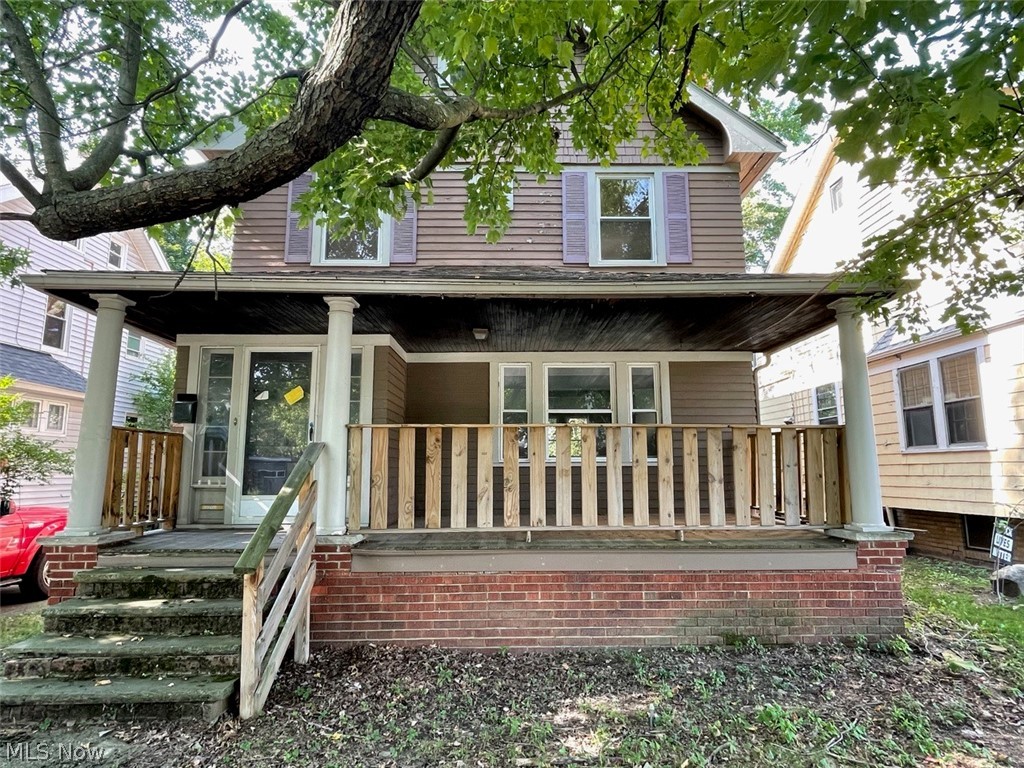 Cleveland Heights Blvd - Residential
