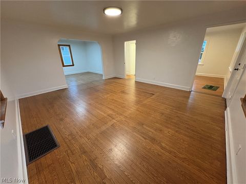 Tiny photo for 4258 Mahoning Avenue, Youngstown, OH 44515 (MLS # 5210565)