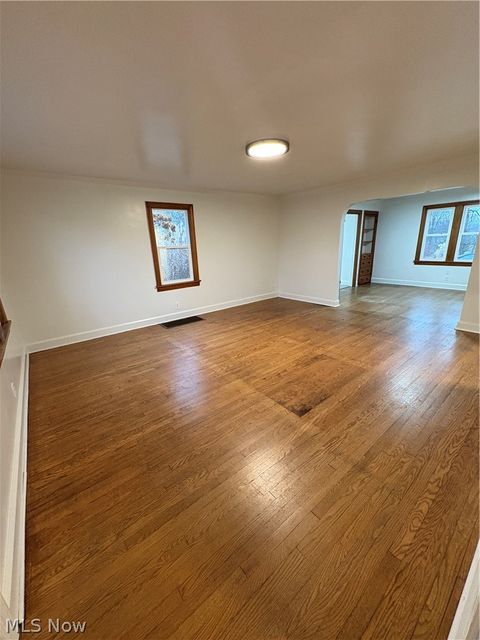 Tiny photo for 4258 Mahoning Avenue, Youngstown, OH 44515 (MLS # 5210565)