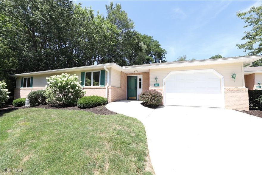 Maintenance Free Living at it's finest! Welcome Home to this Ranch style Condo in Anderson Cove's 55 and up community.  Beautiful setting and landscaping. Spacious Kitchen offers loads of cabinets, 2 pantry's, all appliances & a breakfast bars/stools. Family Room/Dining area combo.  Large Primary Bedroom with walk-in closet and private bath with walk-in tub. 2nd Bedroom is spacious and is near the 2nd full bath with large walk-in shower. Nature Stone flooring in the garage. Sun Room perfect for relaxing! Newer updates include dishwasher, LTV vinyl flooring in Kitchen, washer. Nothing to do but move right in! A must see! Back on market at no fault of seller-buyer could no longer purchase.