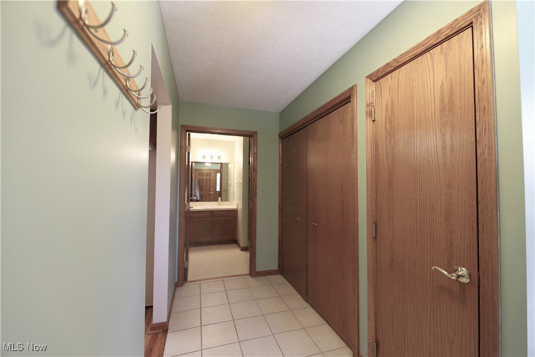 Anderson Cove Condos Ph 07 - Residential