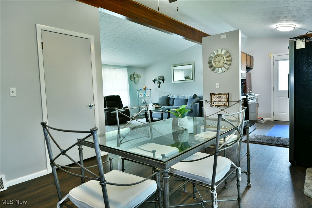 377 Henn Hyde Road, Warren, Ohio image 13