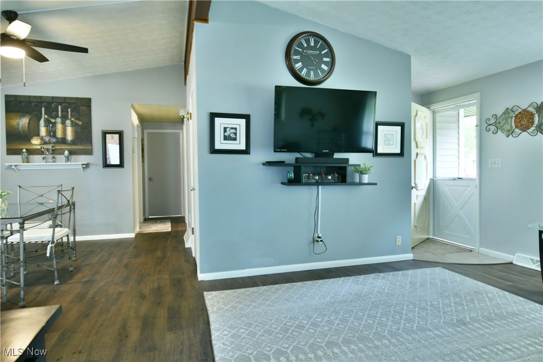 377 Henn Hyde Road, Warren, Ohio image 6