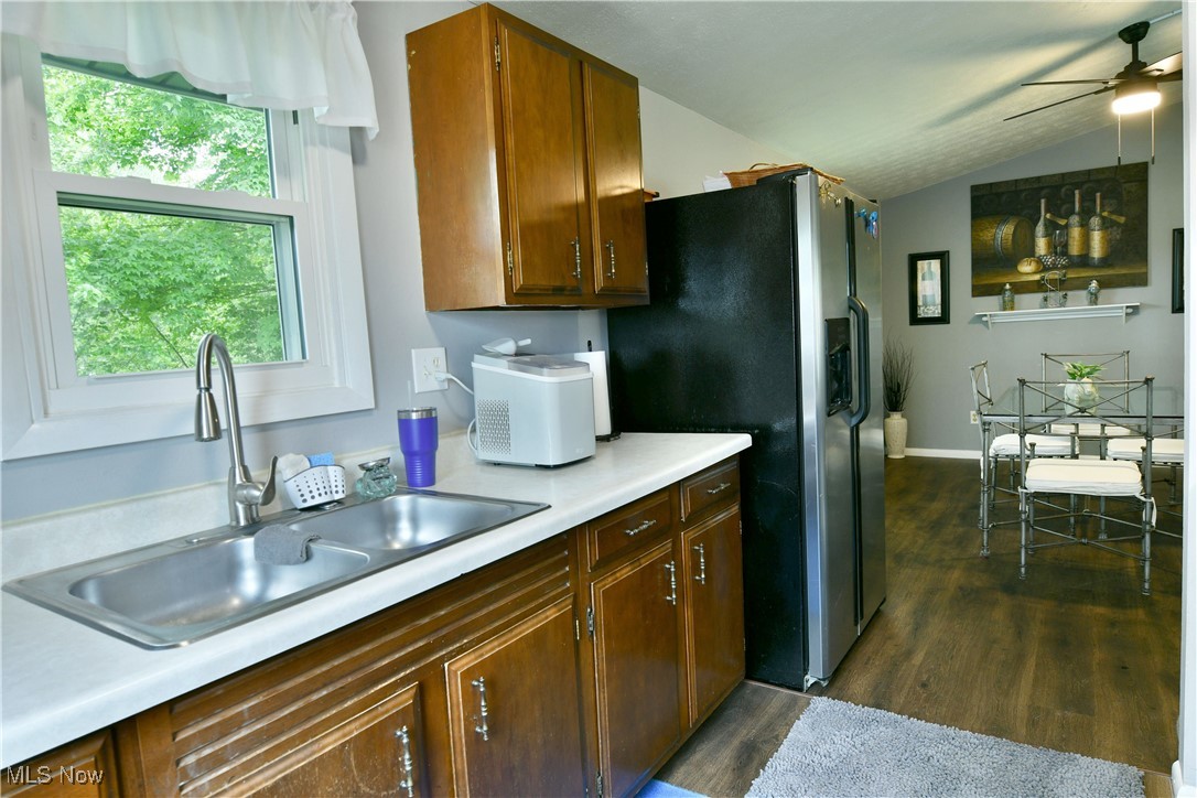 377 Henn Hyde Road, Warren, Ohio image 19