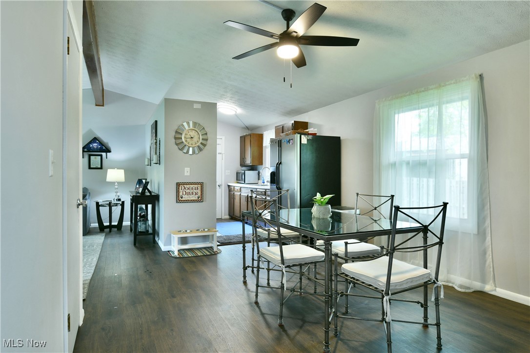 377 Henn Hyde Road, Warren, Ohio image 12