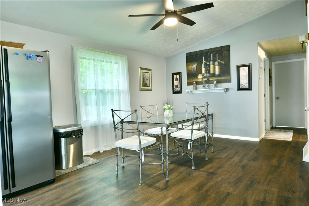 377 Henn Hyde Road, Warren, Ohio image 15