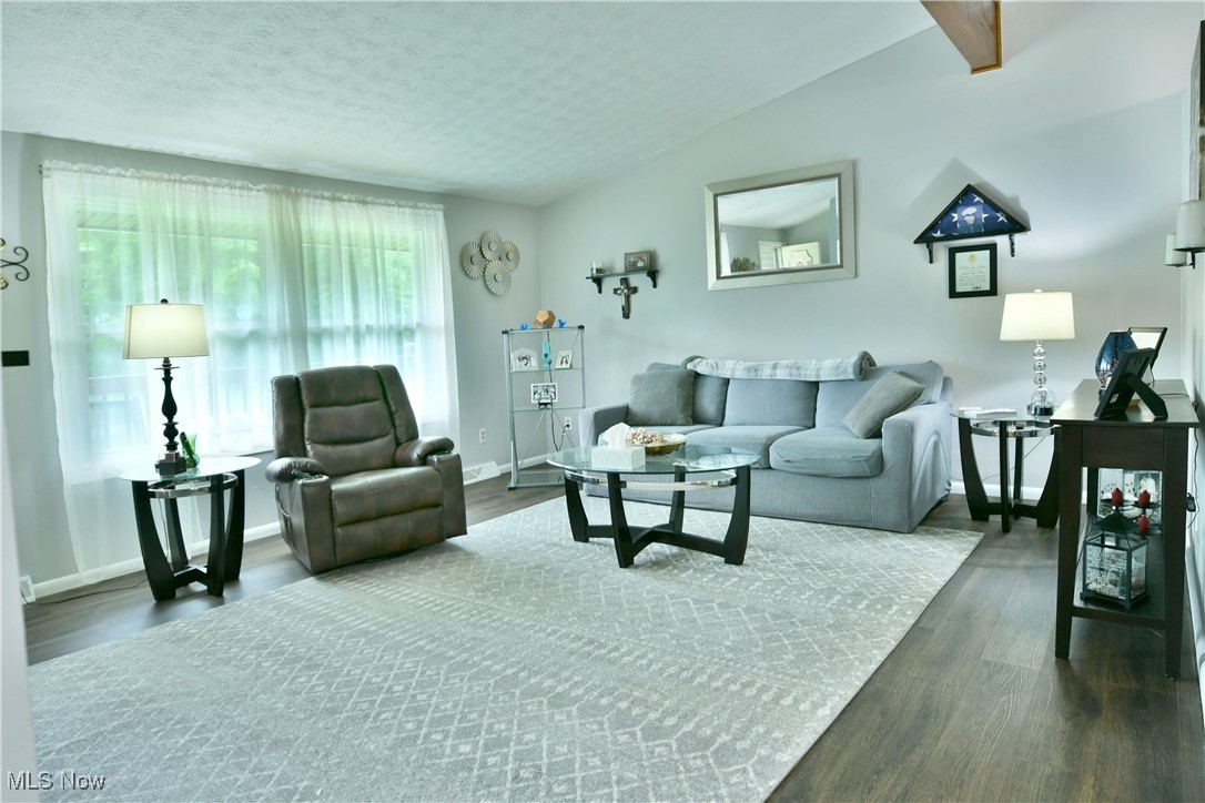 377 Henn Hyde Road, Warren, Ohio image 7