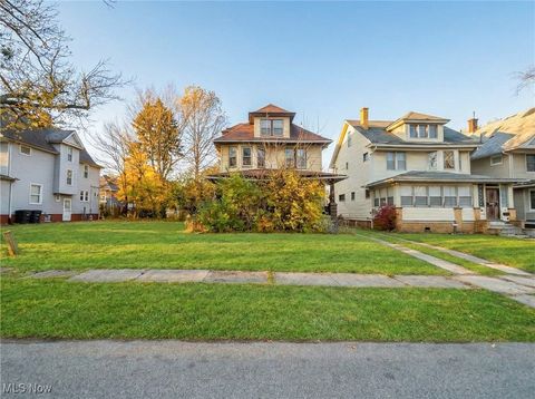 1172 Melbourne Road Cleveland OH 44112