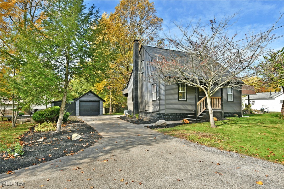 572 Howland Wilson Road, Warren, Ohio image 1