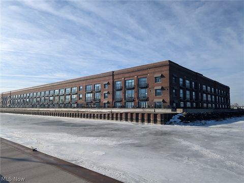 Condo For Sale - 401 W Shoreline Drive #130<br/> Sandusky, OH 44870