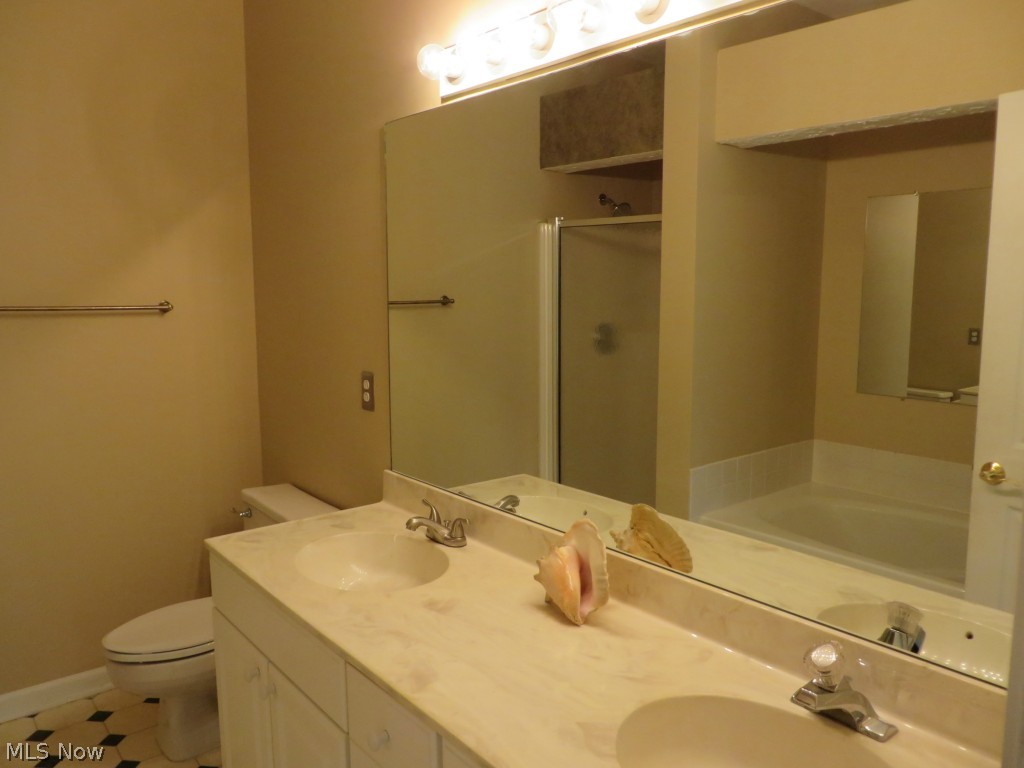 Woodhawk Club Condo 02 Ph 09 - Residential