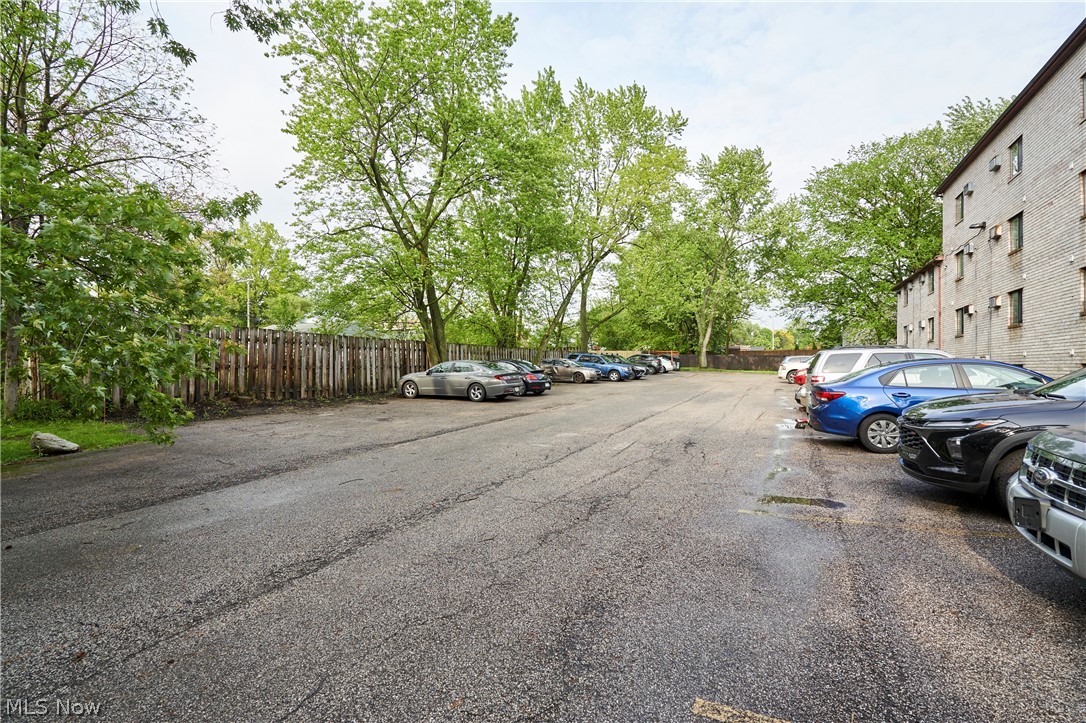 Bellevue - Commercial Sale