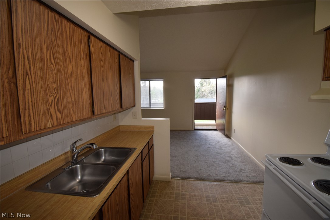 Bellevue - Commercial Sale