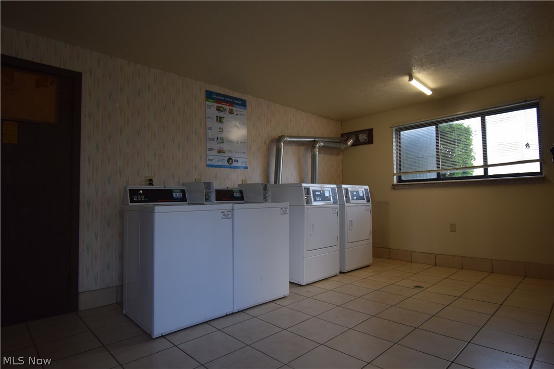 Bellevue - Commercial Sale