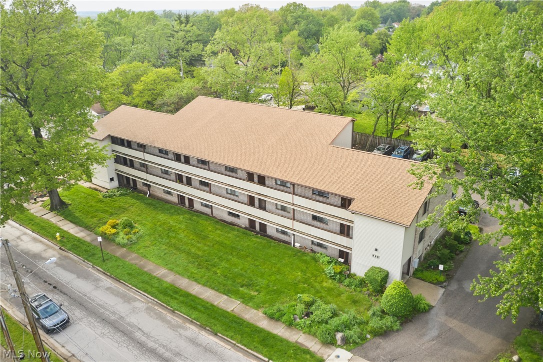 Bellevue - Commercial Sale