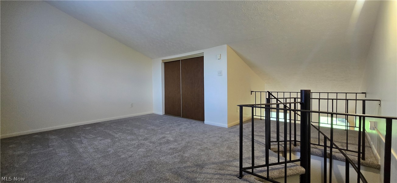 Bellevue - Commercial Sale