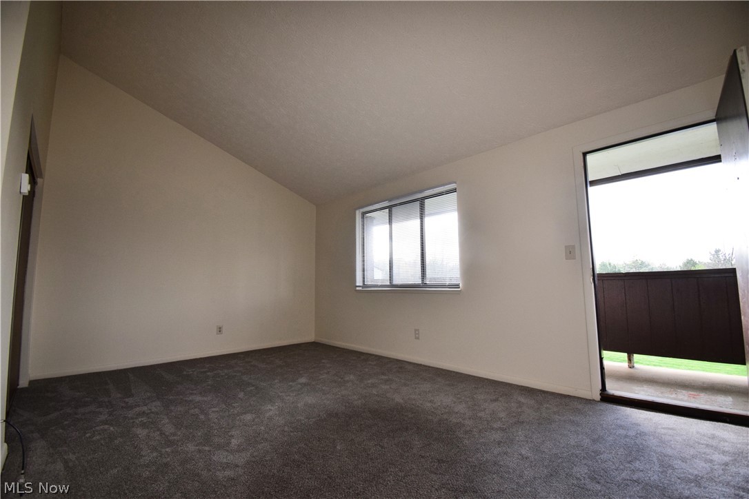 Bellevue - Commercial Sale