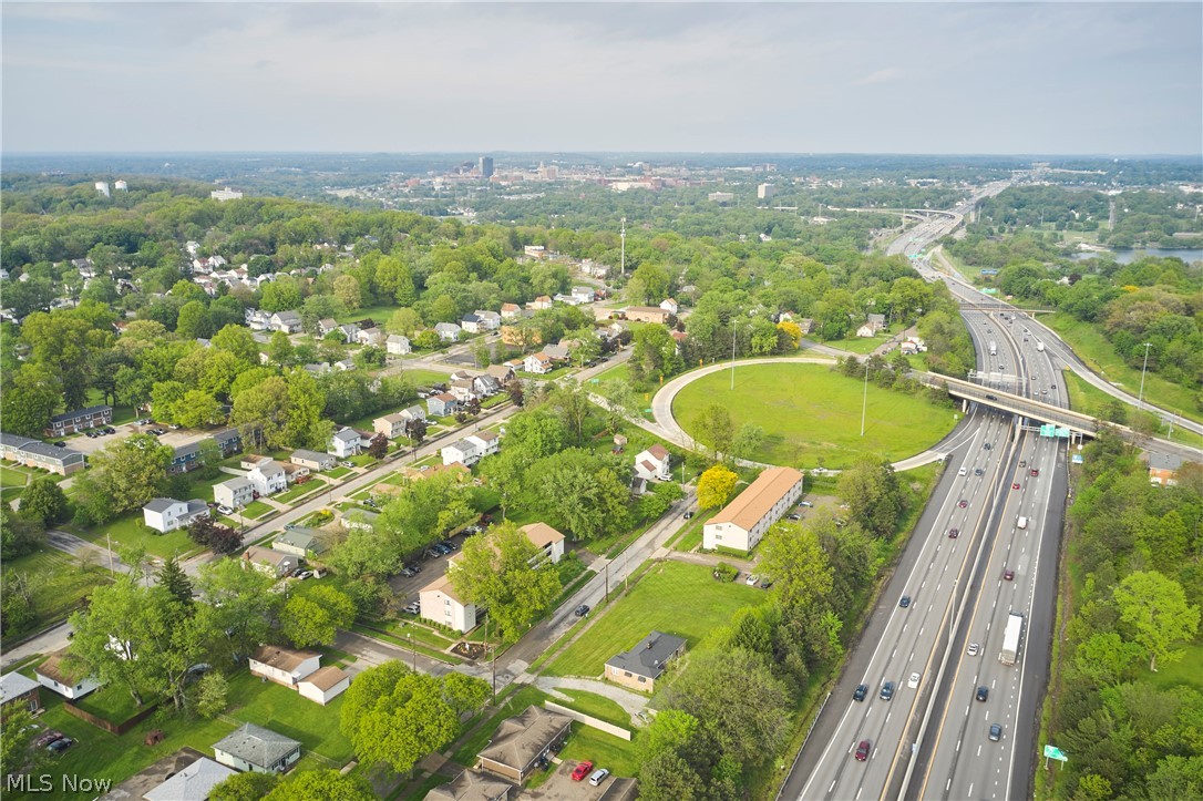 Bellevue - Commercial Sale