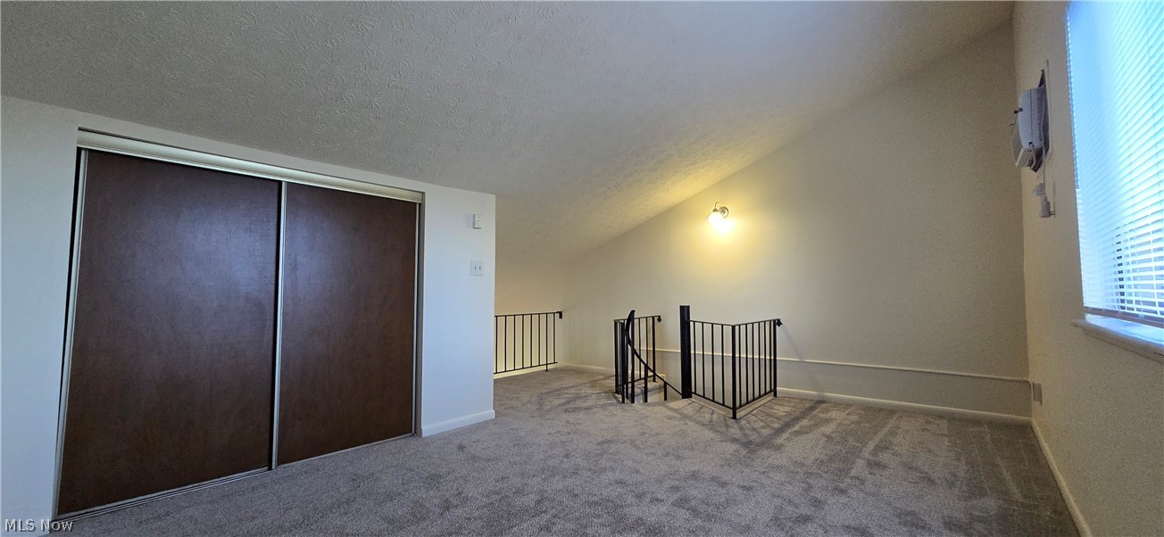 Bellevue - Commercial Sale