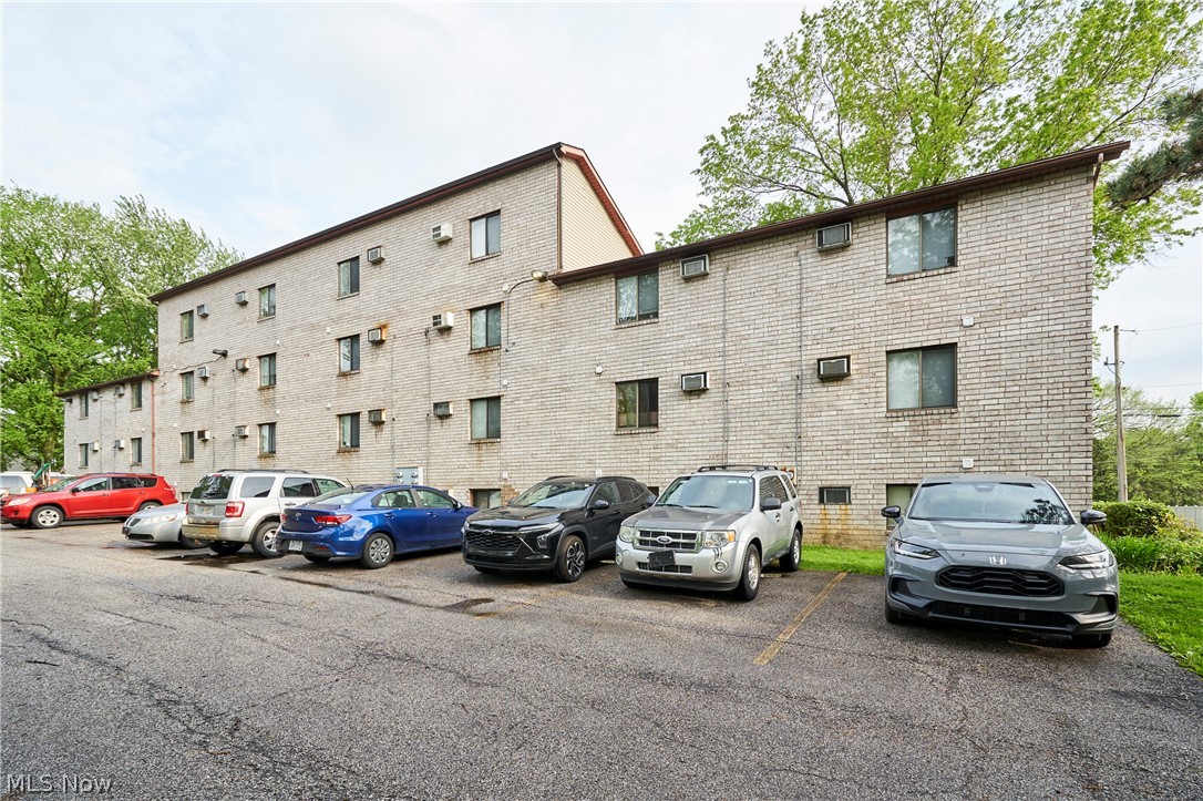 Bellevue - Commercial Sale