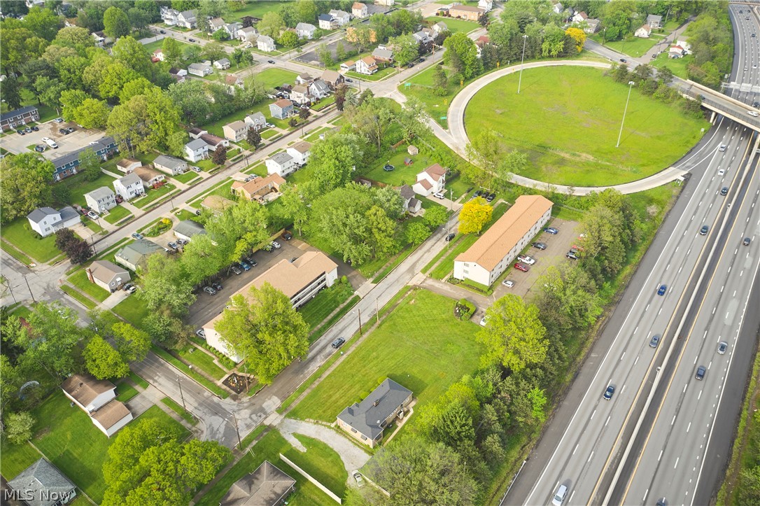 Bellevue - Commercial Sale