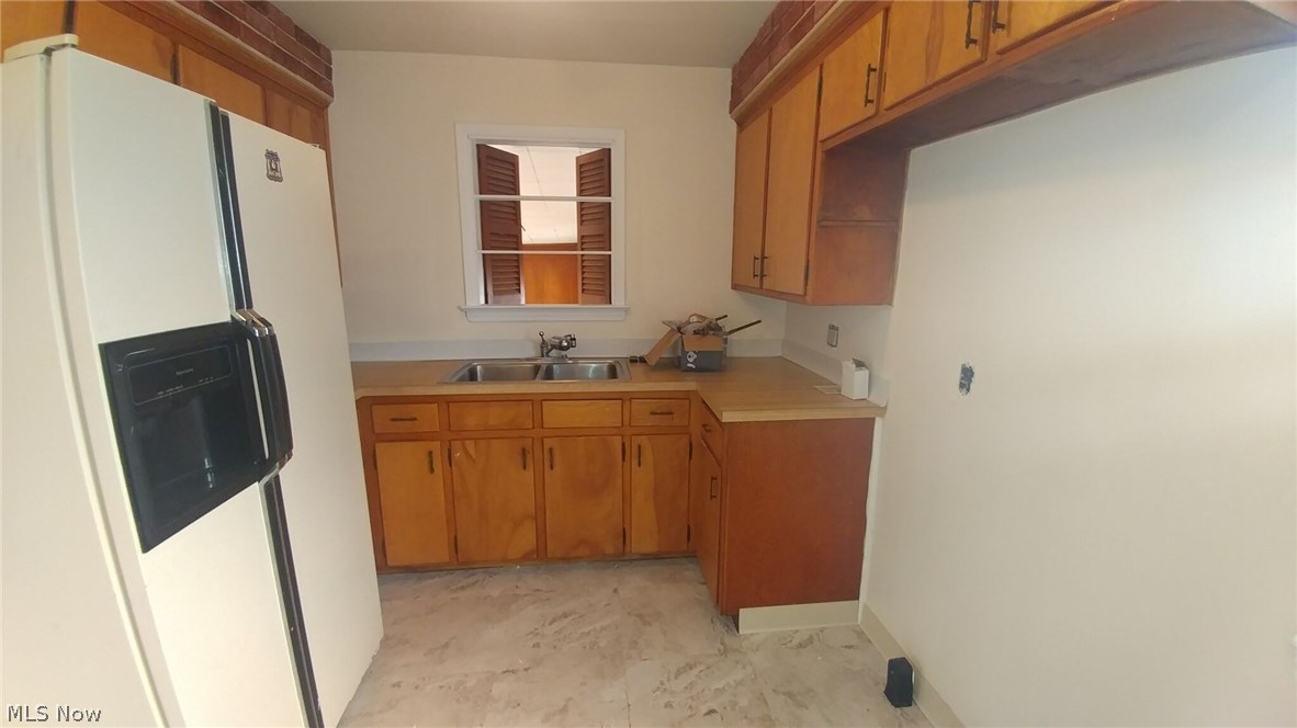 Glenforest Village 01 - Residential Lease