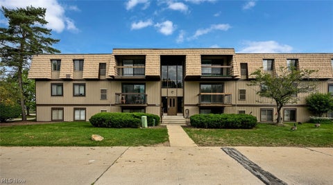 Condo For Sale - 9611 Sunrise Boulevard #K9<br/> North Royalton, OH 44133