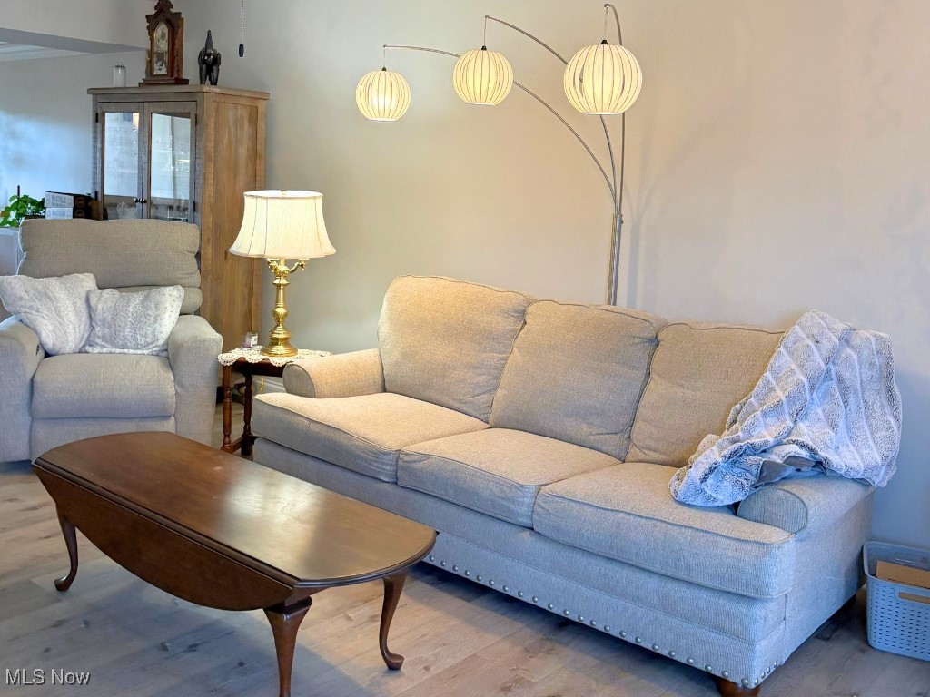 Georgetown/Lyndhurstcondo - Residential